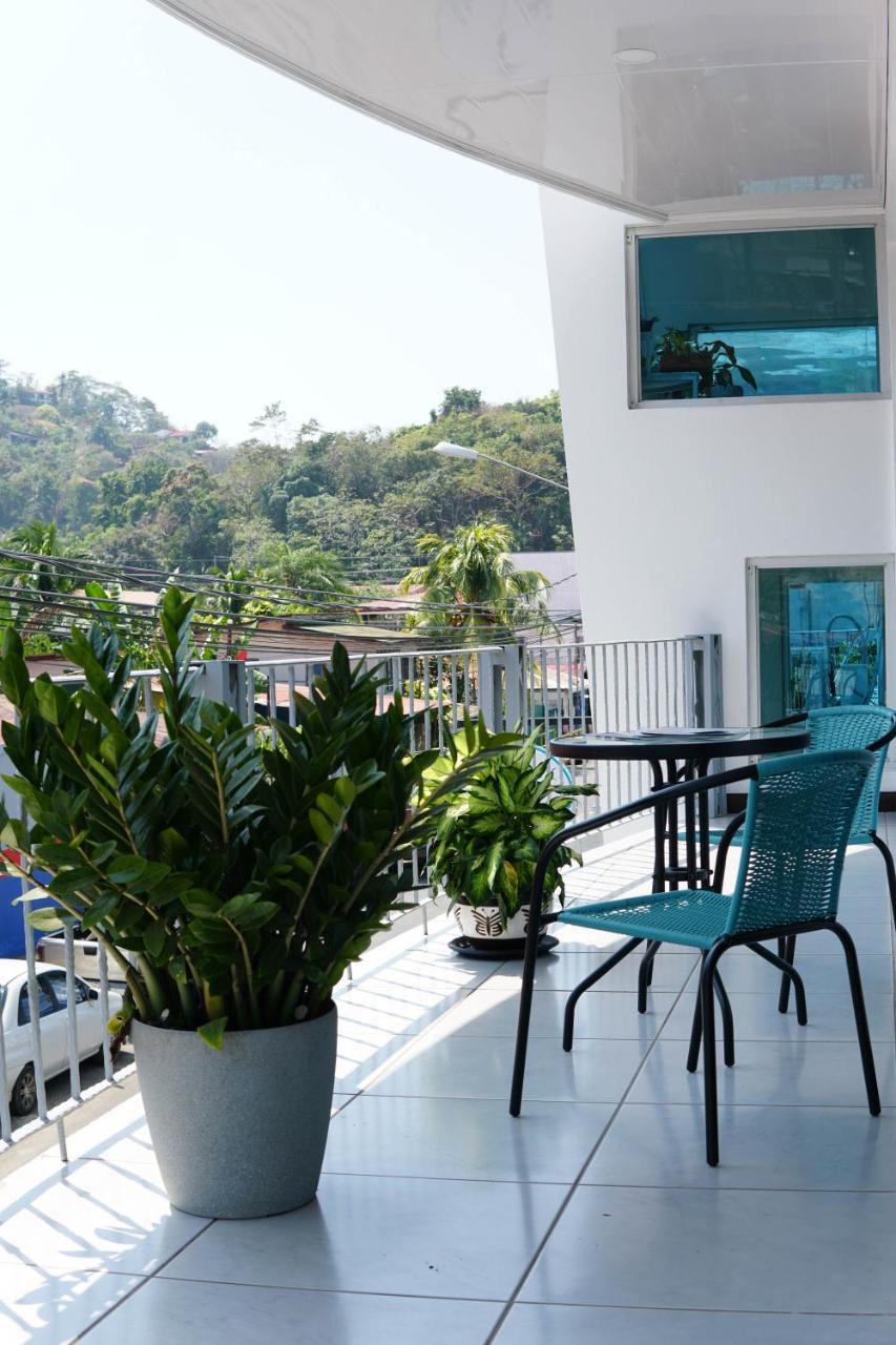 Puerta Del Cielo Quepos Hotel Bagian luar foto
